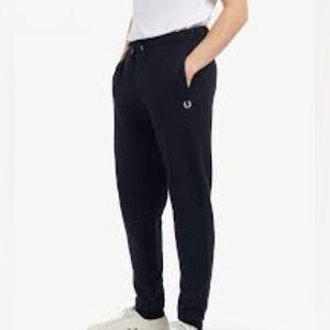 Fred Perry Loopback Sweatpants in black, size Large